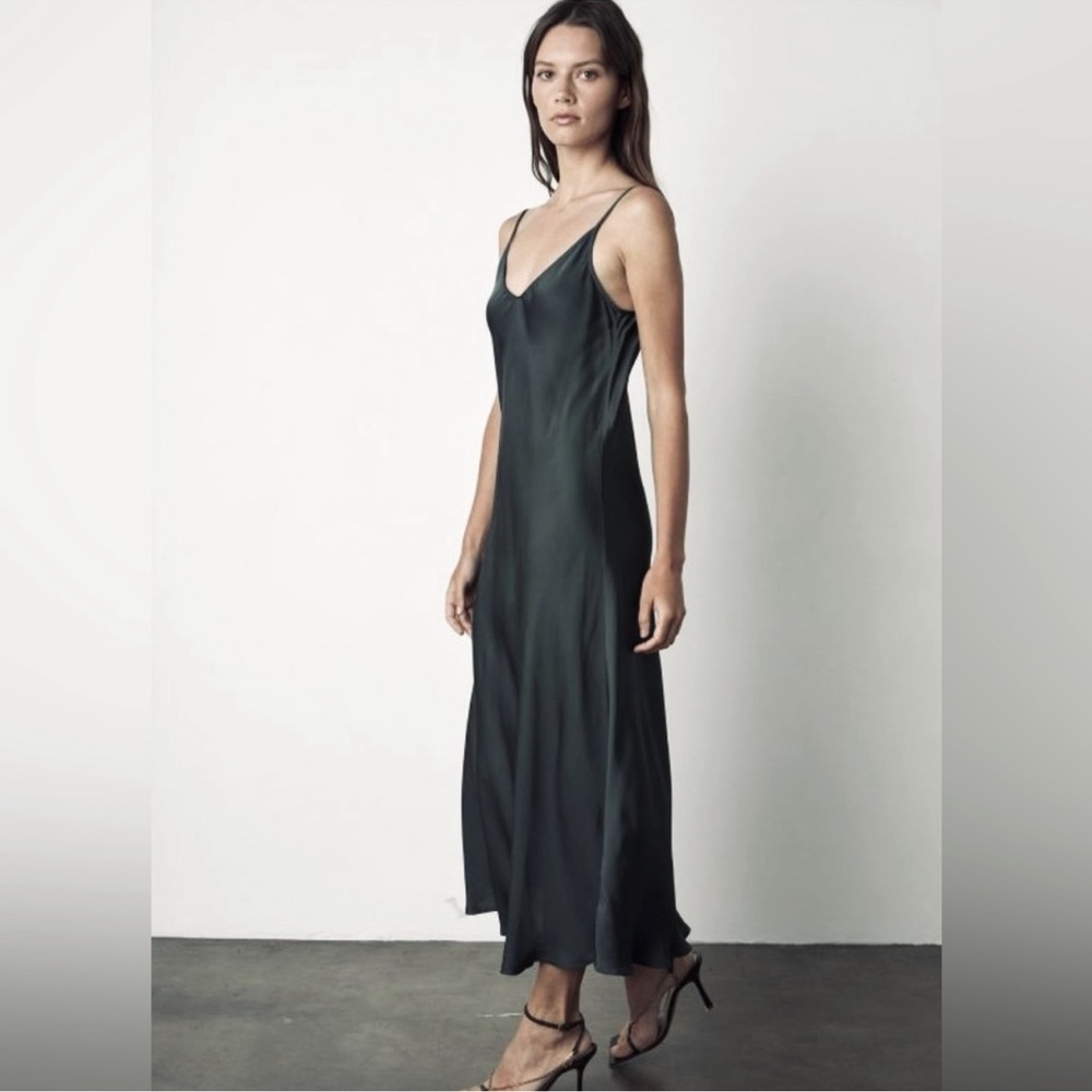 Velvet by Graham and Spencer Brienne Midi Dress